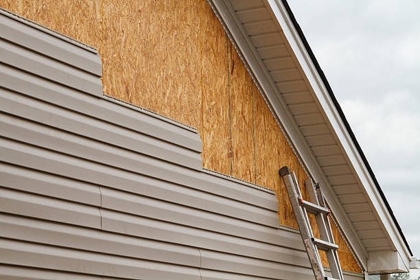 Professional Siding Replacement technician working in Reidsville, NC